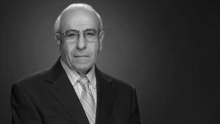 الحكومة تنعى الإعلامي