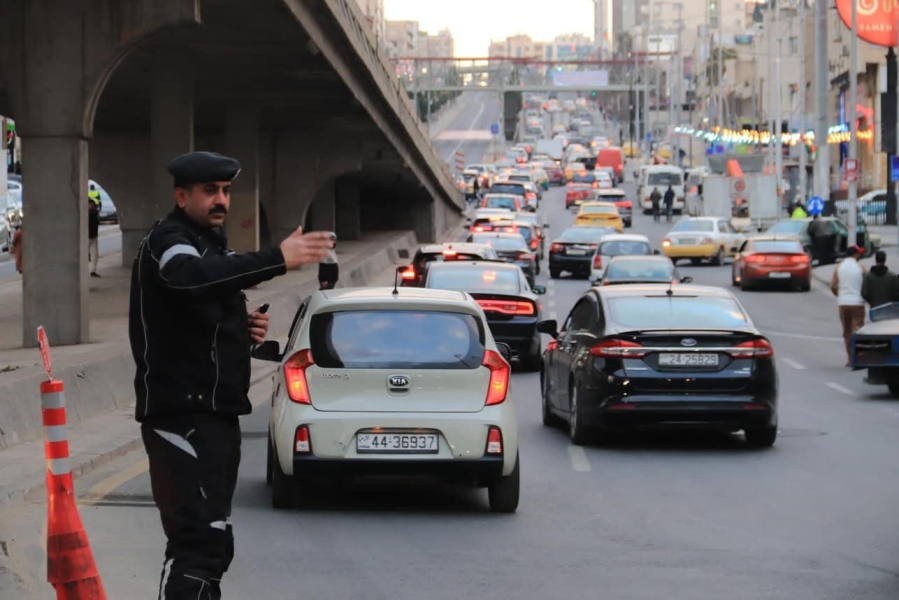 #عاجل..ضبط سائق تحت تأثير المشروبات الروحية على طريق العدسية