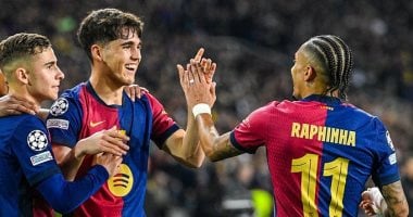 نجوم برشلونة يتصدرون سباق الكرة الذهبية 2025