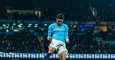 مواعيد مباريات اليوم.. برشلونة يواجه مايوركا ومان سيتي مع أستون فيلا