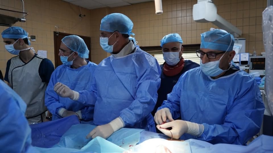 بدون تدخل جراحي.. إجراء 3 عمليات لزراعة صمام رئوي عن طريق القسطرة في مركز الملكة علياء