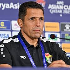 تعرف على مدرب المنتخب العراقي لكرة القدم - تفاصيل 