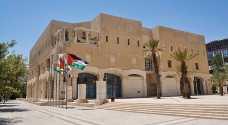 تنقلات في 