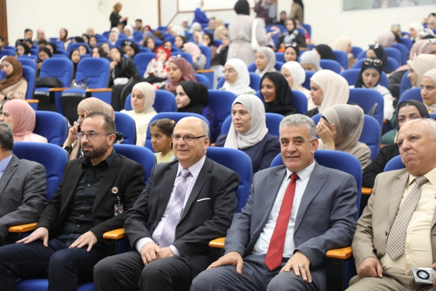 العياصرة يشارك بندوة في كلية الحصن الجامعية  حول اليوبيل الذهبي للمكتبة الوطنية