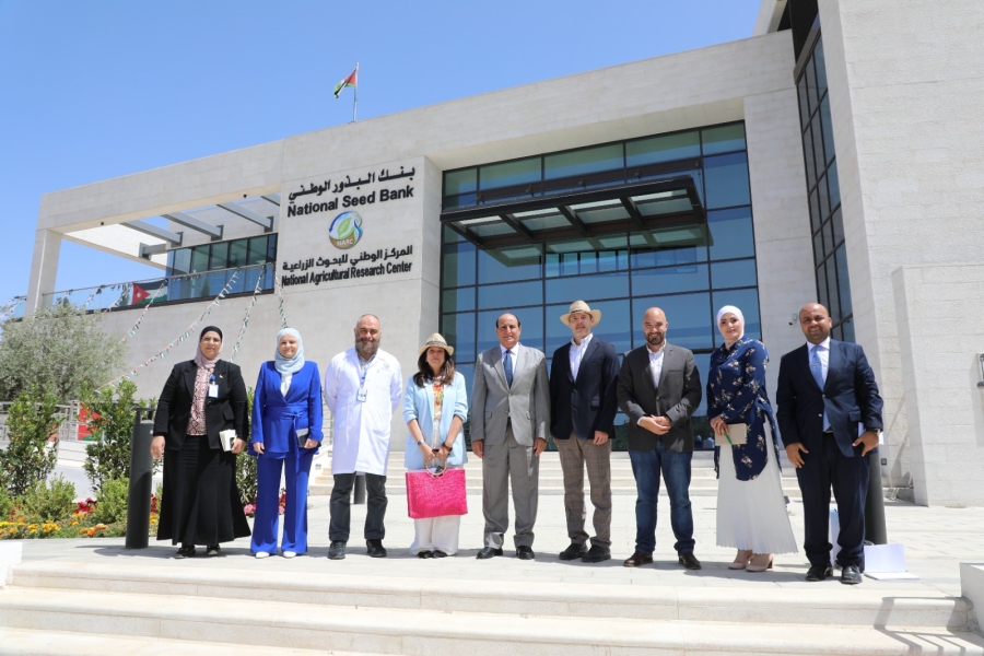 Environmental and Agricultural Experts at the U.S. Embassy: The National Seed Bank is a Pioneer in Biodiversity Conservation
