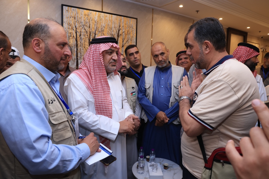 #عاجل..وزير الأوقاف يتفقد خدمات حجاج البعثة الأردنية بالمدينة المنورة ويستمع لآرائهم