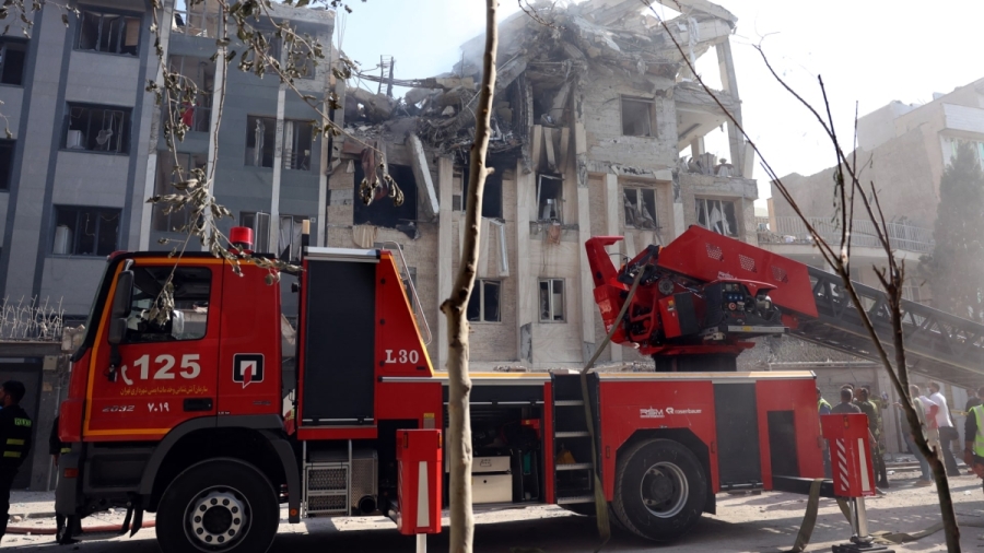 وزير الدفاع الإسرائيلي يهدد بحرق طهران