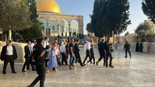 عاجل…الأوقاف الفلسطينية: اقتحام الأقصى 25 مرة ومنع الأذان بالحرم الإبراهيمي 89 وقتا خلال حزيران