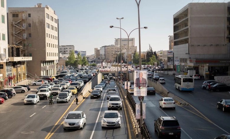 أزمات مرورية في منطقة صويلح بسبب تعطل مركبات #عاجل