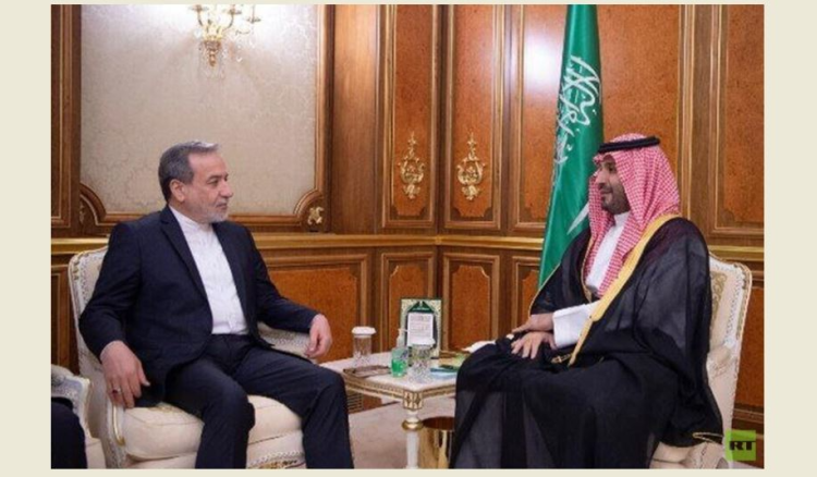 ولي العهد السعودي يلتقي وزير الخارجية الإيراني لبحث العلاقات الثنائية ومستجدات المنطقة