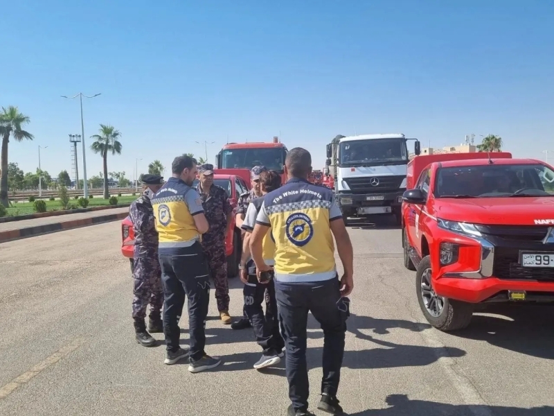 ولي العهد يشيد بجهود الدفاع المدني الأردني في إخماد حرائق سوريا