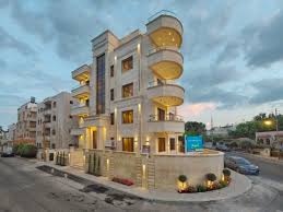 عقاريون يتوقعون تحسن الطلب على الشقق السكنية