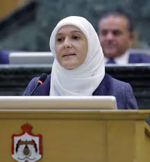 النائب النمور تمطر الحكومة باسئلة حول خصخصة ميناء العقبة #عاجل