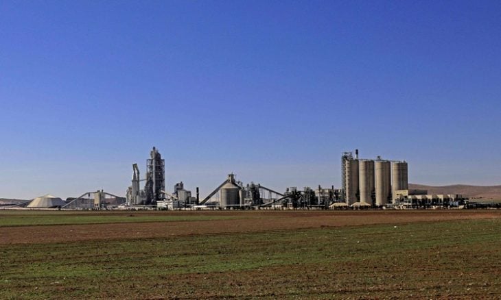 #عاجل..محاكمة شركة لافارج بتهمة تمويل الإرهاب