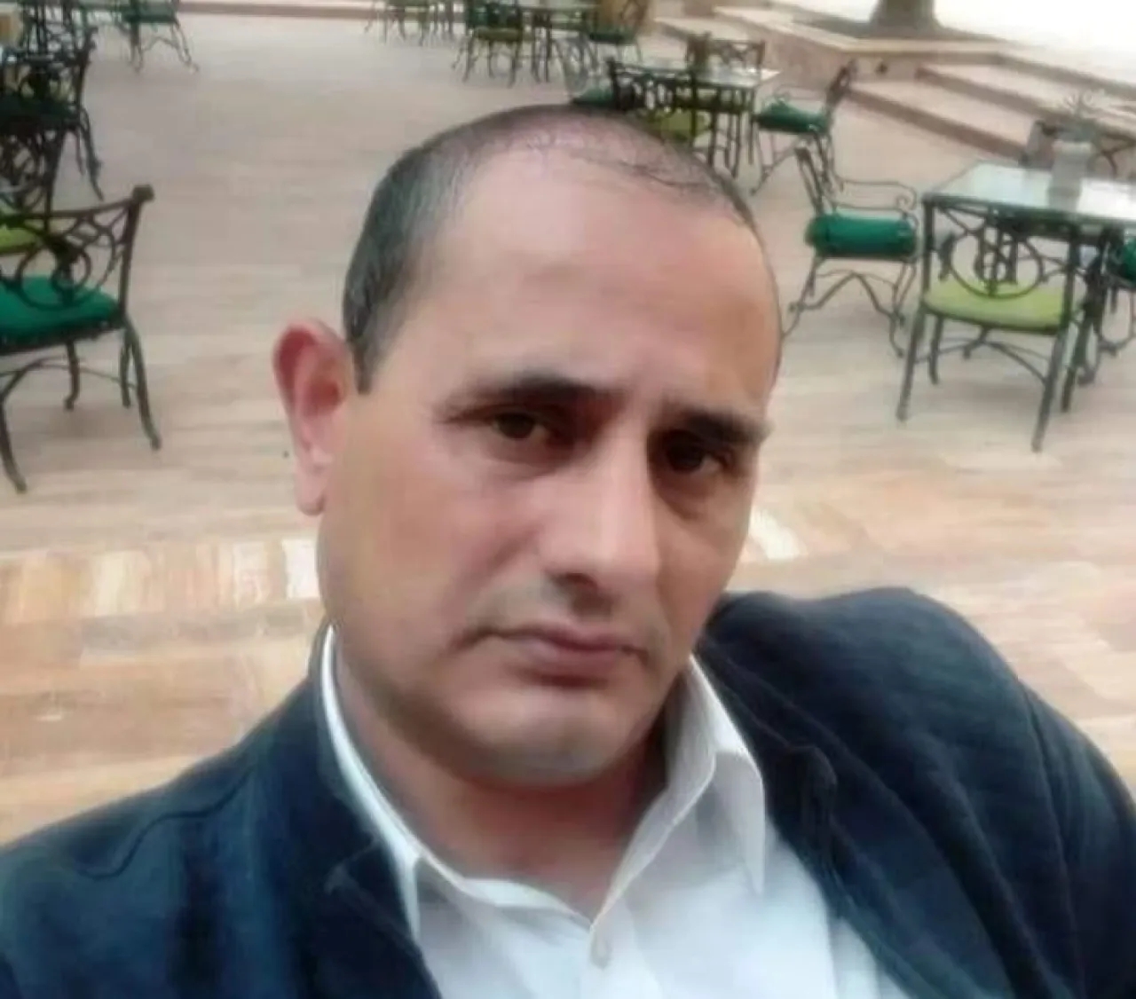 مواطن يجد ٤ آلاف دينار ويعيدها لصاحبها الذي يعمل في شركة توصيل