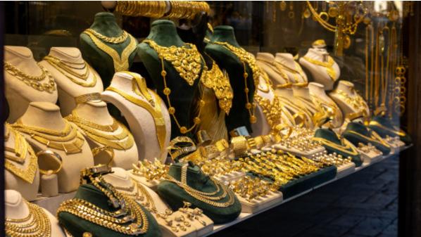 ارتفاع ملحوظ في أسعار الذهب بالسوق المحلية الأربعاء