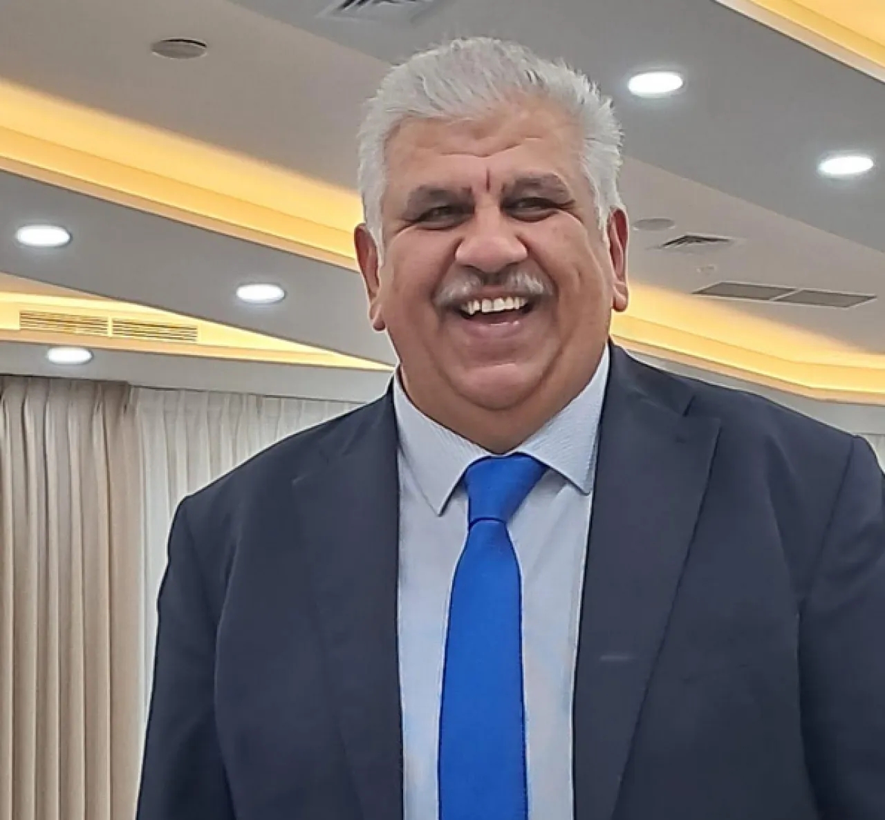  عكروش يستقيل من رئاسة الجامعة الأمريكية في مأدبا