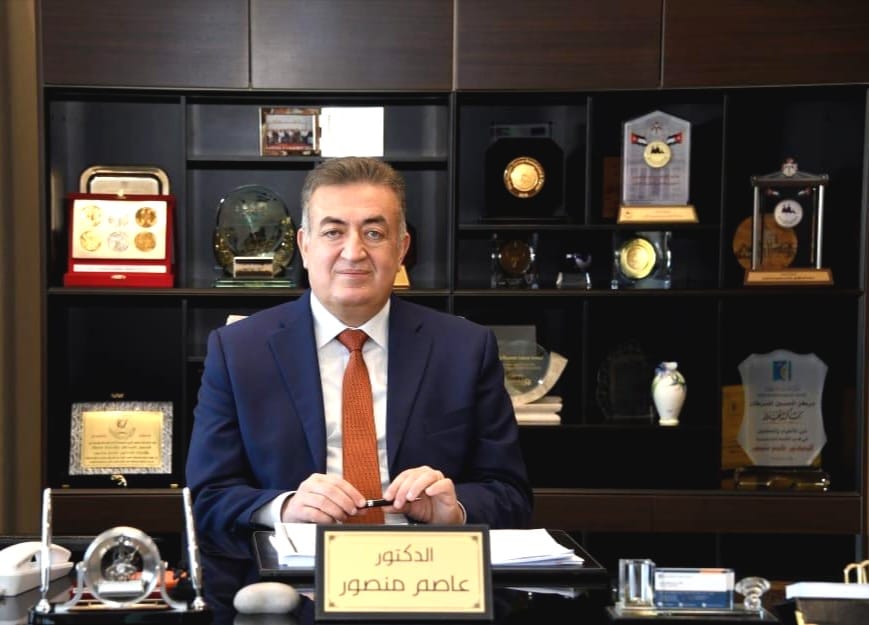 أخلاق الطبيب بين القَسَم وإغراء السوشيال ميديا