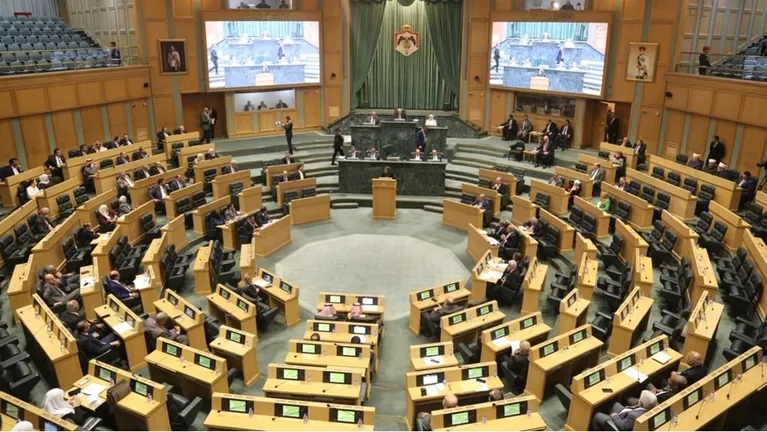 لجان نيابية تناقش اليوم مشاريع قوانين وقضايا عدة