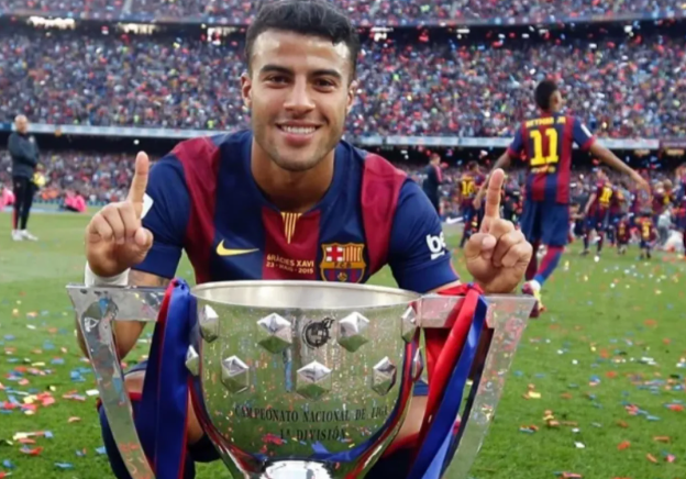 بعمر 32 عاماً .. رافينيا ألكانتارا يعتزل كرة القدم