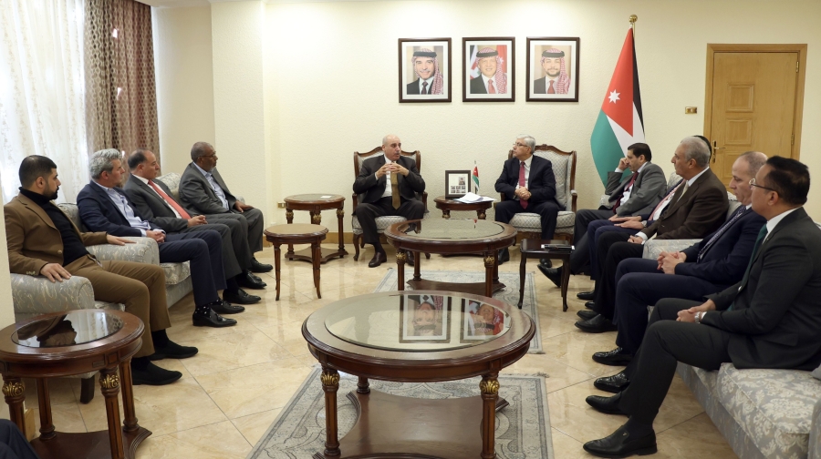 القاضي يدعو لجنتي البيئة والإدارية لاجتماع لمناقشة استراتيجية النظافة استنادًا لتوجيهات ولي العهد