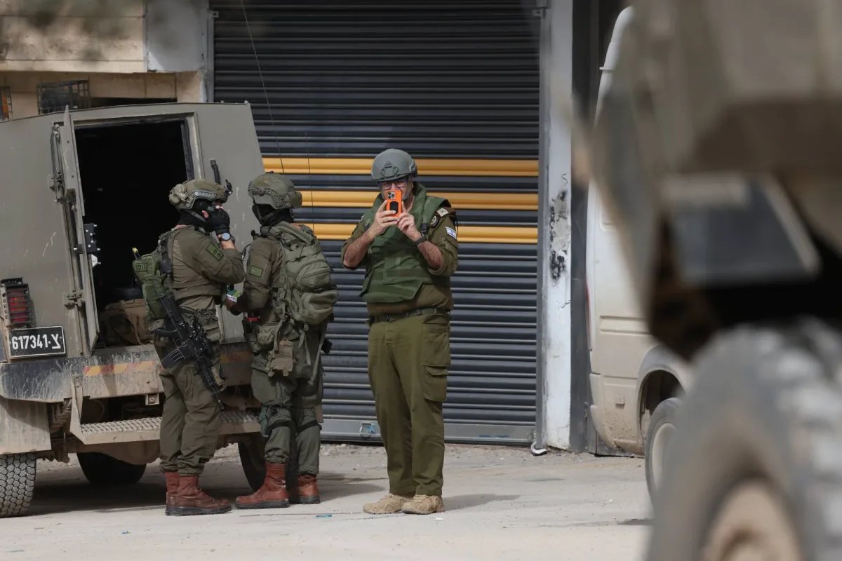 مقتل فتى فلسطينى بانفجار لغم فى الضفة الغربية