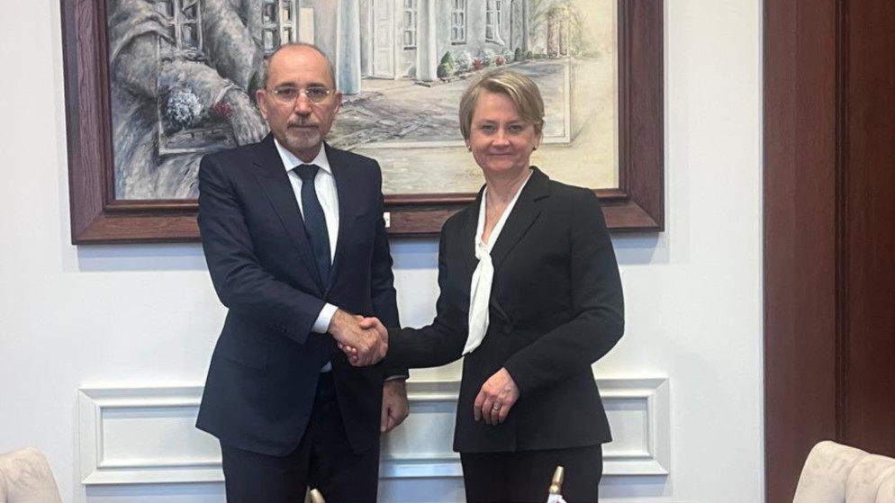 الصفدي يبحث الاوضاع بالشرق الاوسط مع وزراء خارجية