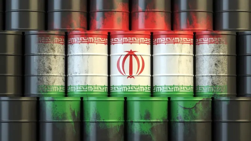 إسرائيل تستهدف مستودعات وقود في طهران وتثير ألسنة اللهب