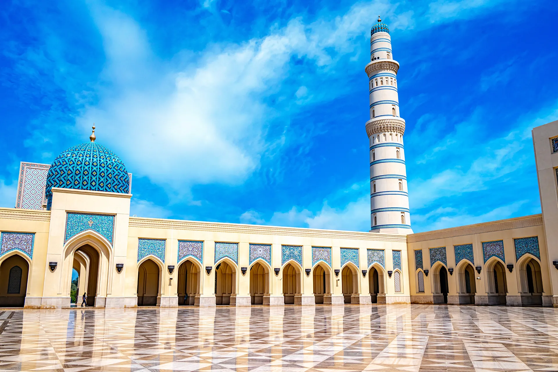 جوامع عمان: محطات روحانية لاحياء ليالي رمضان بختم القران