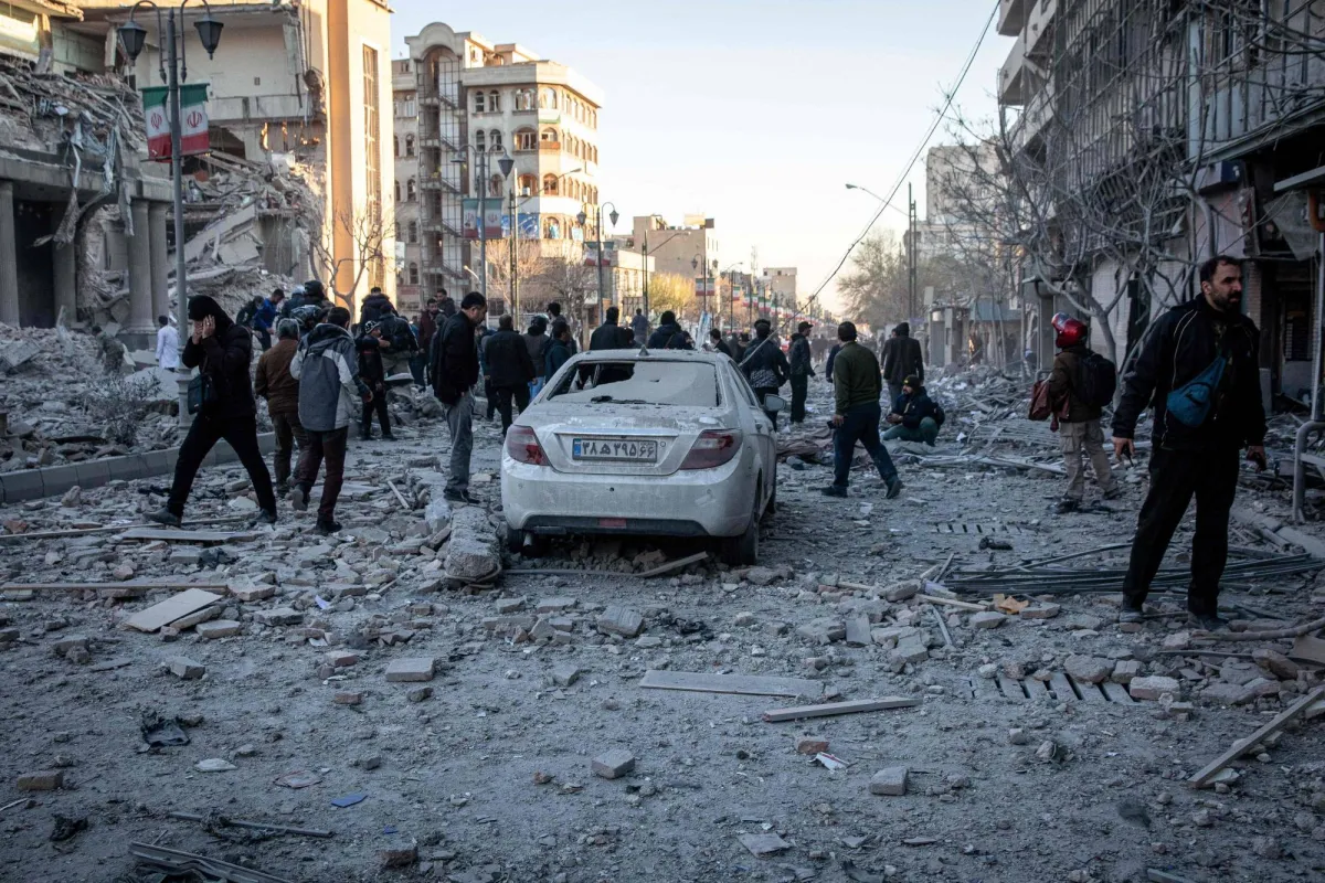 غارات إسرائيل تستهدف مواقع صواريخ ومقرات امنية في ايران