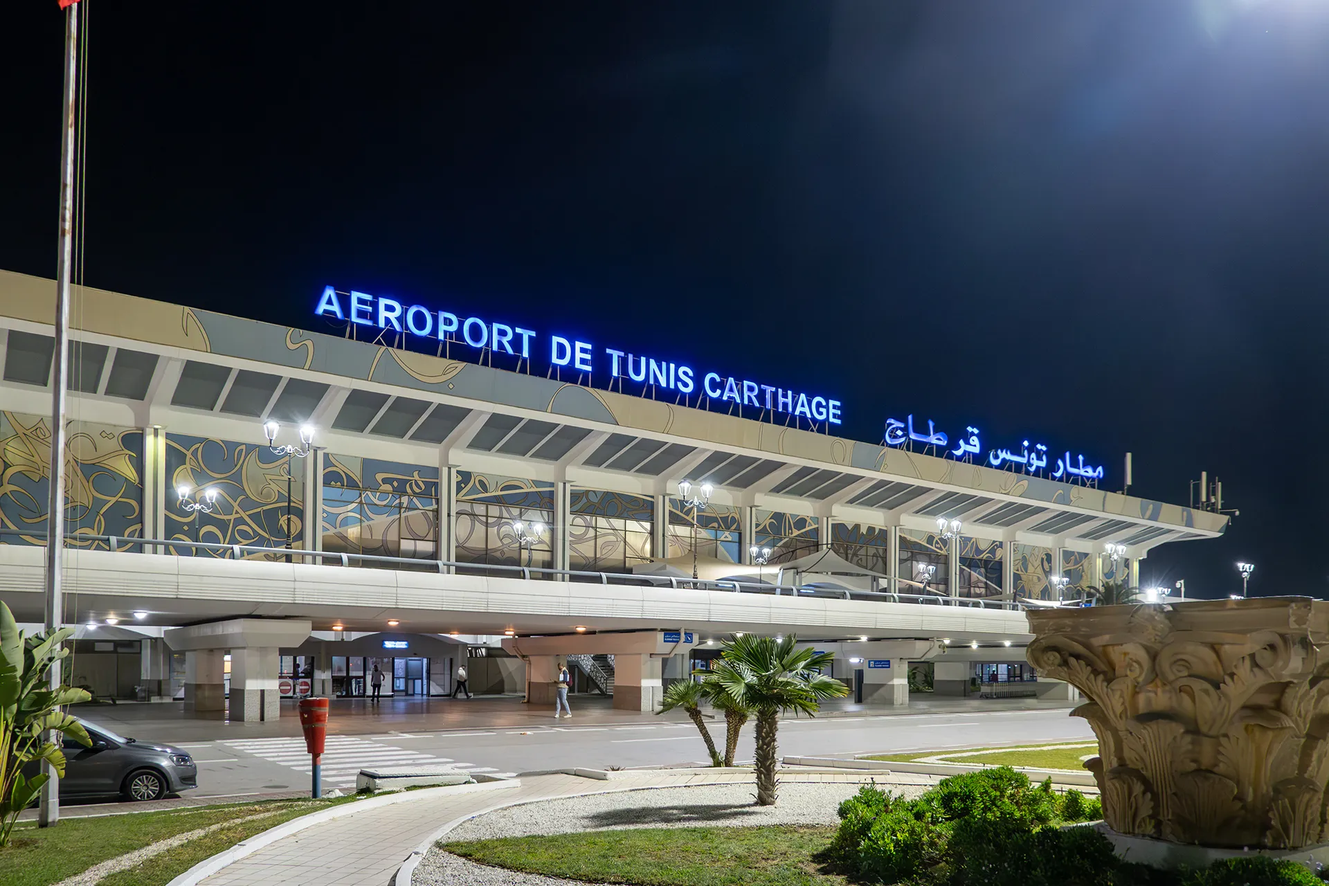 تونس تخطط لتوسعة مطار قرطاج بمليار دولار لزيادة الطاقة الاستيعابية