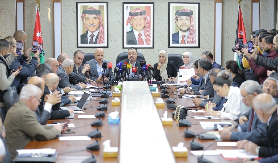 “المناخ  النيابية” تبحث تحديات المجتمع المدني والشباب في مواجهة التغير المناخي