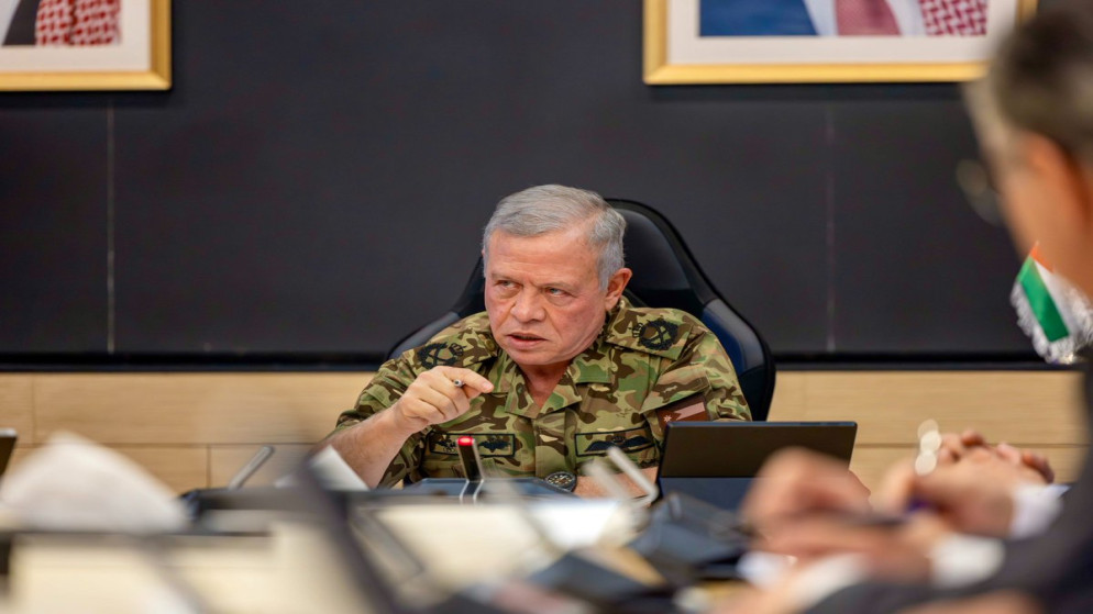 الملك عبدالله الثاني يوجه بالاستعداد للطوارئ وتأمين السلع في الاردن