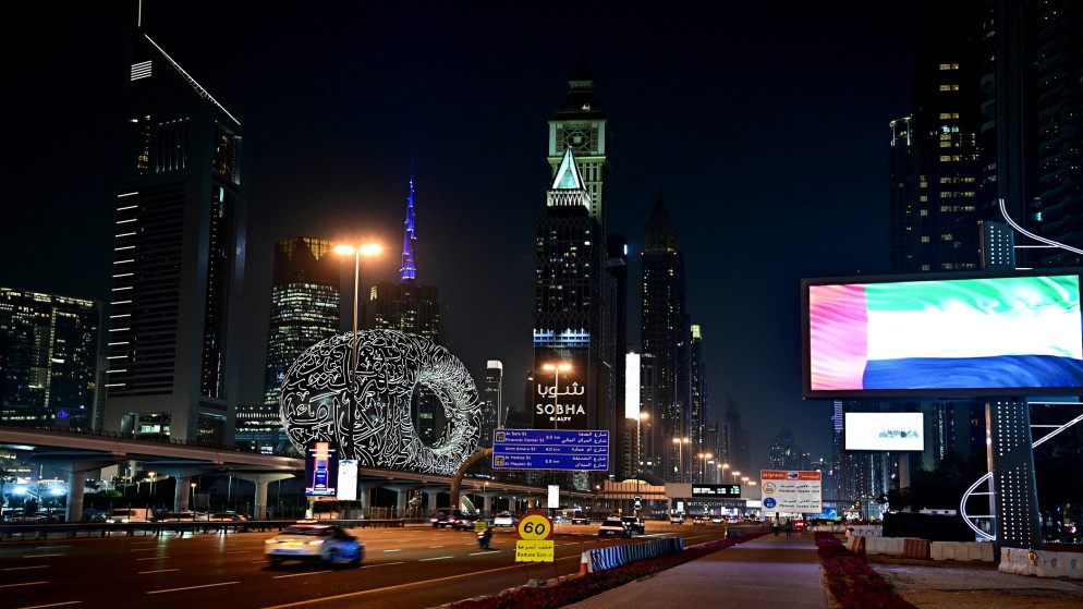 الدفاع الاماراتية تعترض صواريخ ومسيرات ايرانية