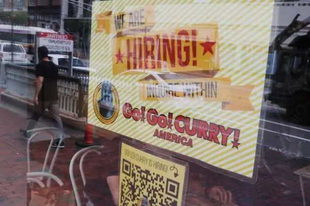 تراجع طلبات اعانة البطالة في امريكا يهدئ المخاوف