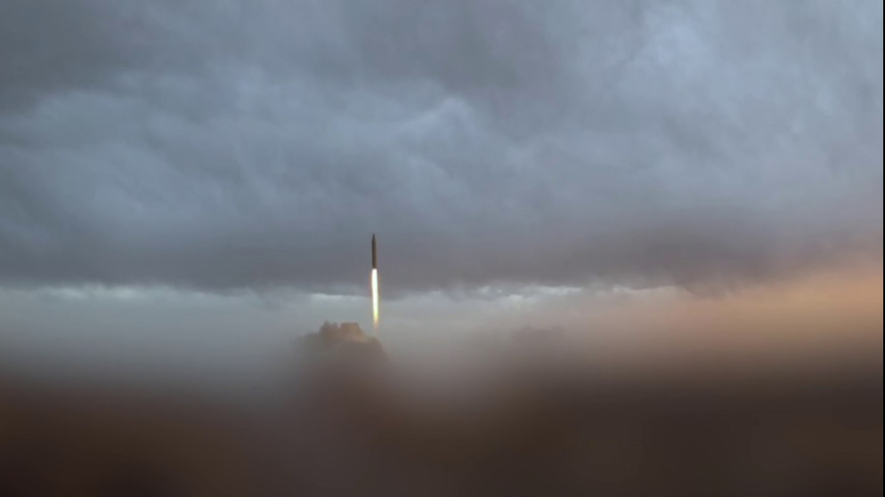 ايران تطلق صواريخ جديدة باتجاه اسرائيل