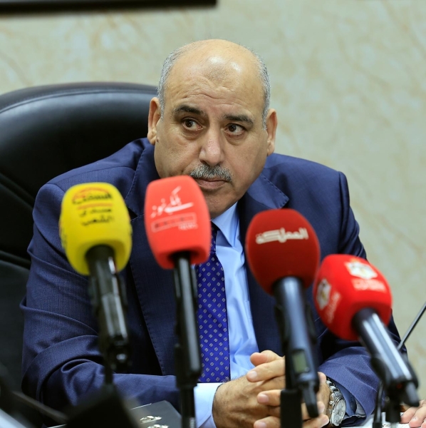 القاضي: مشروع قانون الضمان يمس عصب المواطن ويستحق حوارا وطنيا واسعا  القاضي: نسير بخط متوازٍ يحفظ حقوق المشتركين ويضمن استدامة الضمان