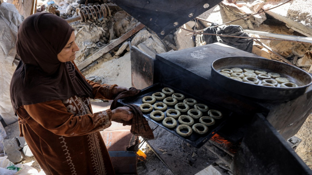 غزة تستقبل العيد بفرح حذر وسط مخاوف من تداعيات حرب إيران