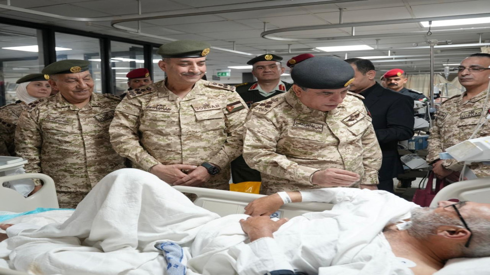 القوات المسلحة الاردنية تشارك مرتباتها فرحة عيد الفطر وتعود المرضى