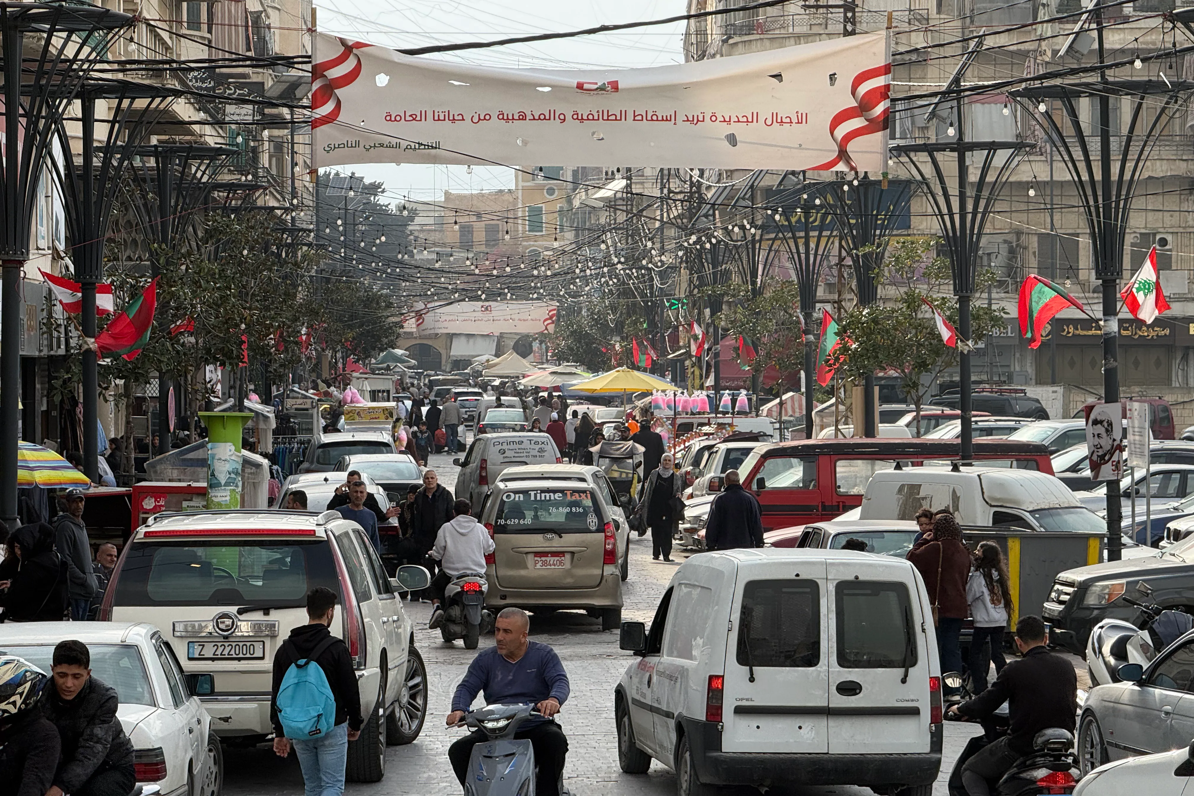 اسواق لبنان تواجه الغلاء والحرب.. تراجع القدرة الشرائية وتخوف من نقص الامدادات