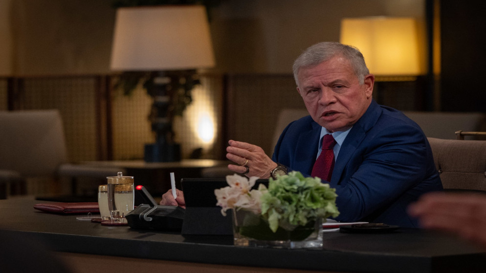 الملك والرئيس الاندونيسي يؤكدان ضرورة وقف الاعتداءات على الدول العربية