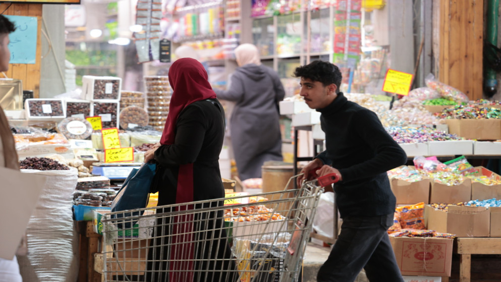 منتدى الاستراتيجيات يدعو لمراقبة الأسواق لكبح زيادات أسعار السلع في الاردن