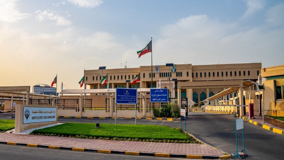 الكويت: خروج خطوط هوائية لنقل الطاقة الكهربائية عن الخدمة