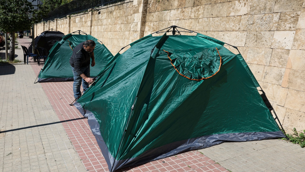 نزوح جماعي: 760 ألف لبناني يبحثون عن مأوى مع استمرار الغارات الإسرائيلية