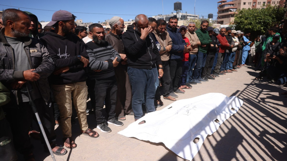 استشهاد فتى فلسطيني وإصابات برصاص الاحتلال في غزة