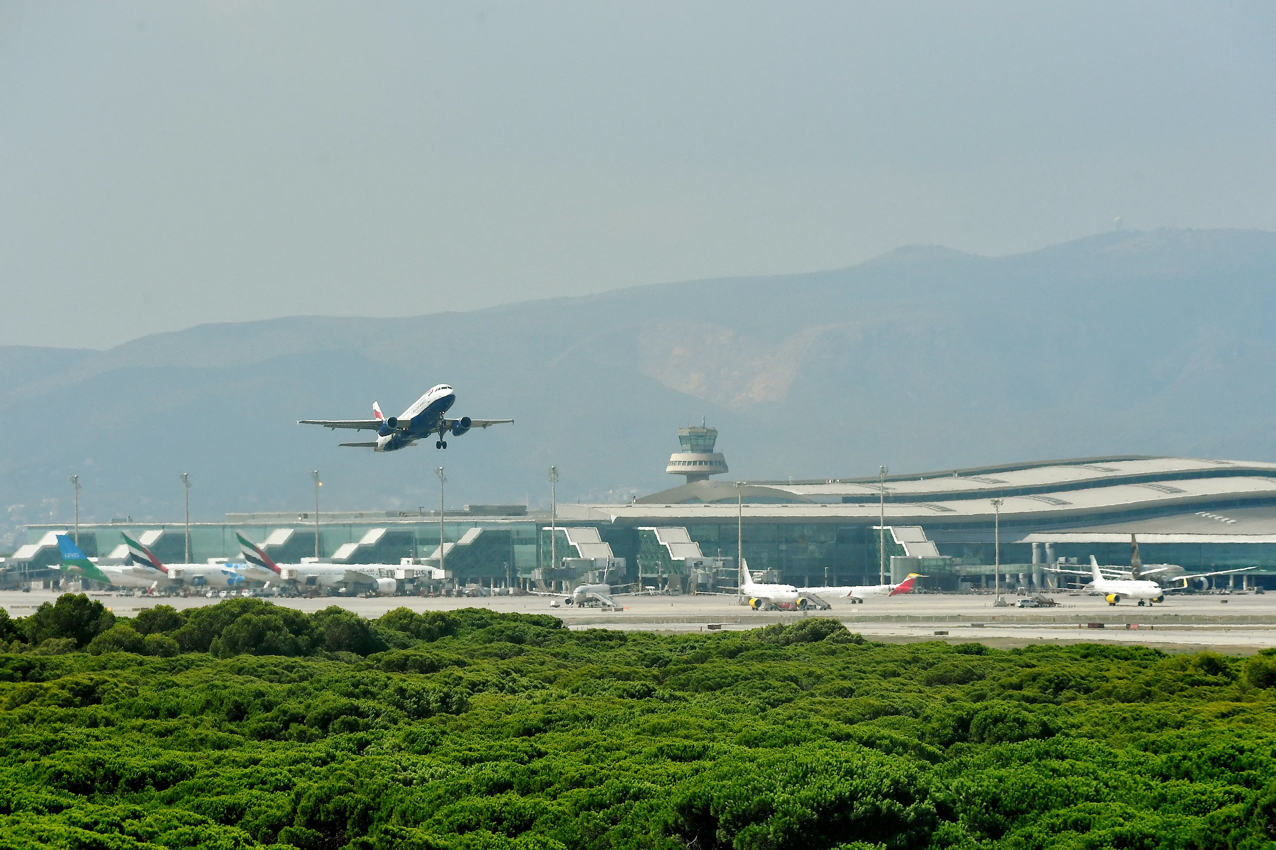 ارتفاع اسعار الشحن الجوي عالميا بسبب حرب ايران وتأثيرها على التجارة