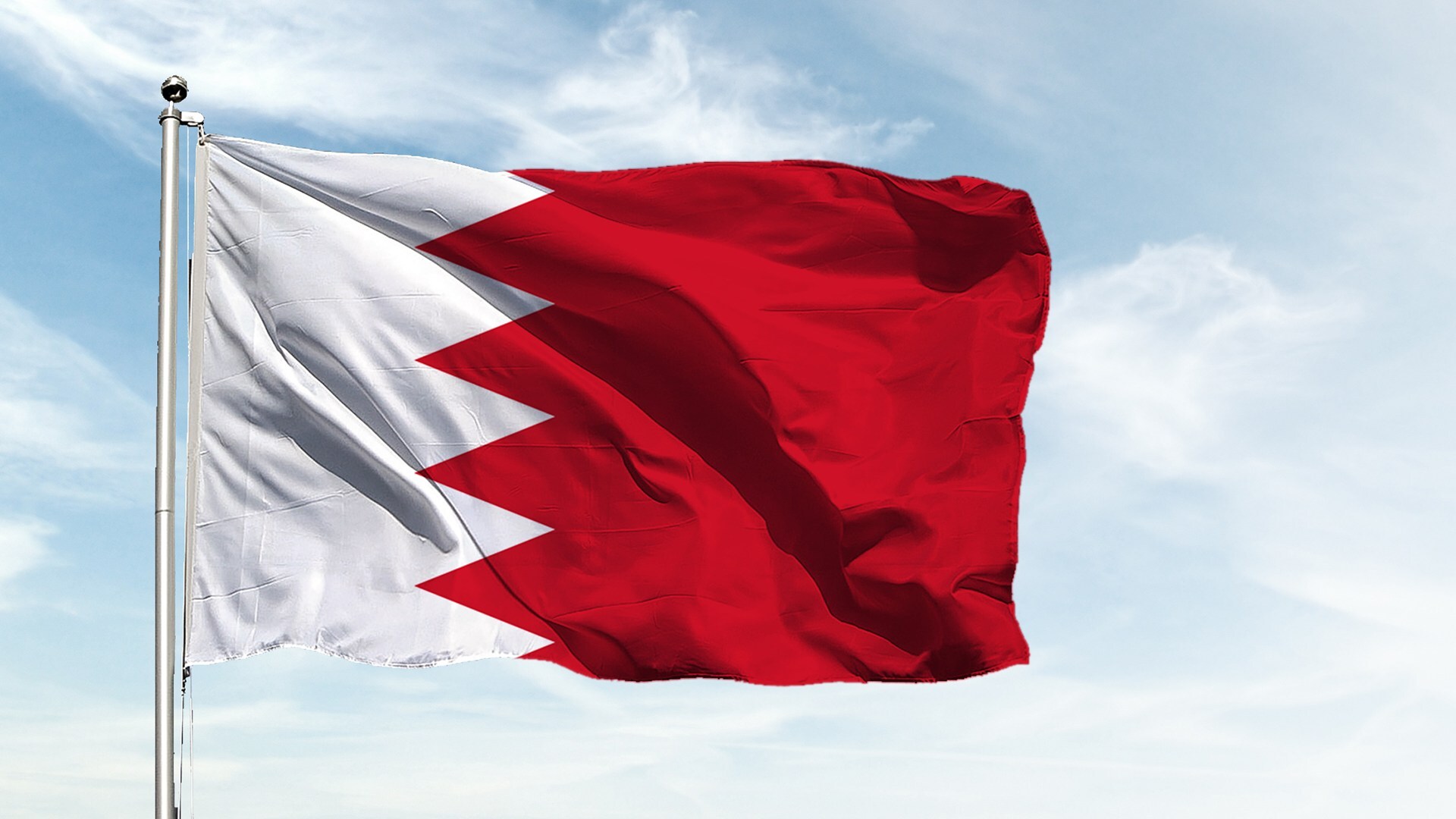 البحرين: القوات المسلحة تتصدى لهجمات وتدعو للحيطة