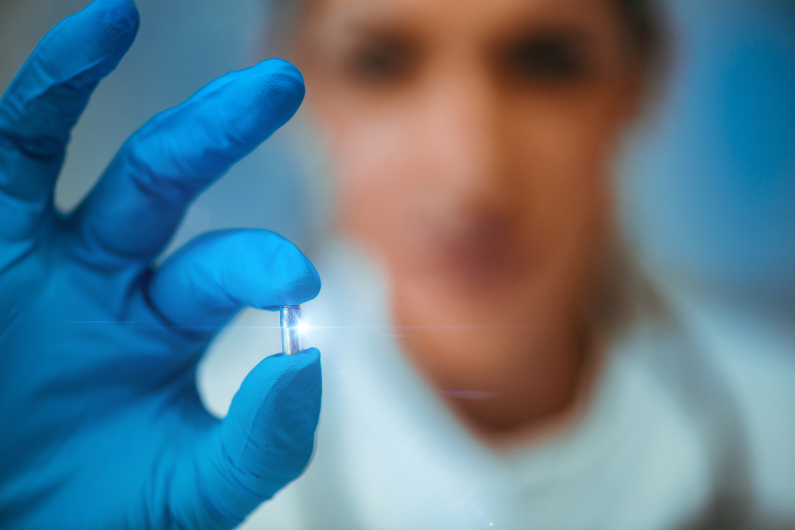 جهاز ذكي تحت الجلد ينتج ادوية للايدز والسكري