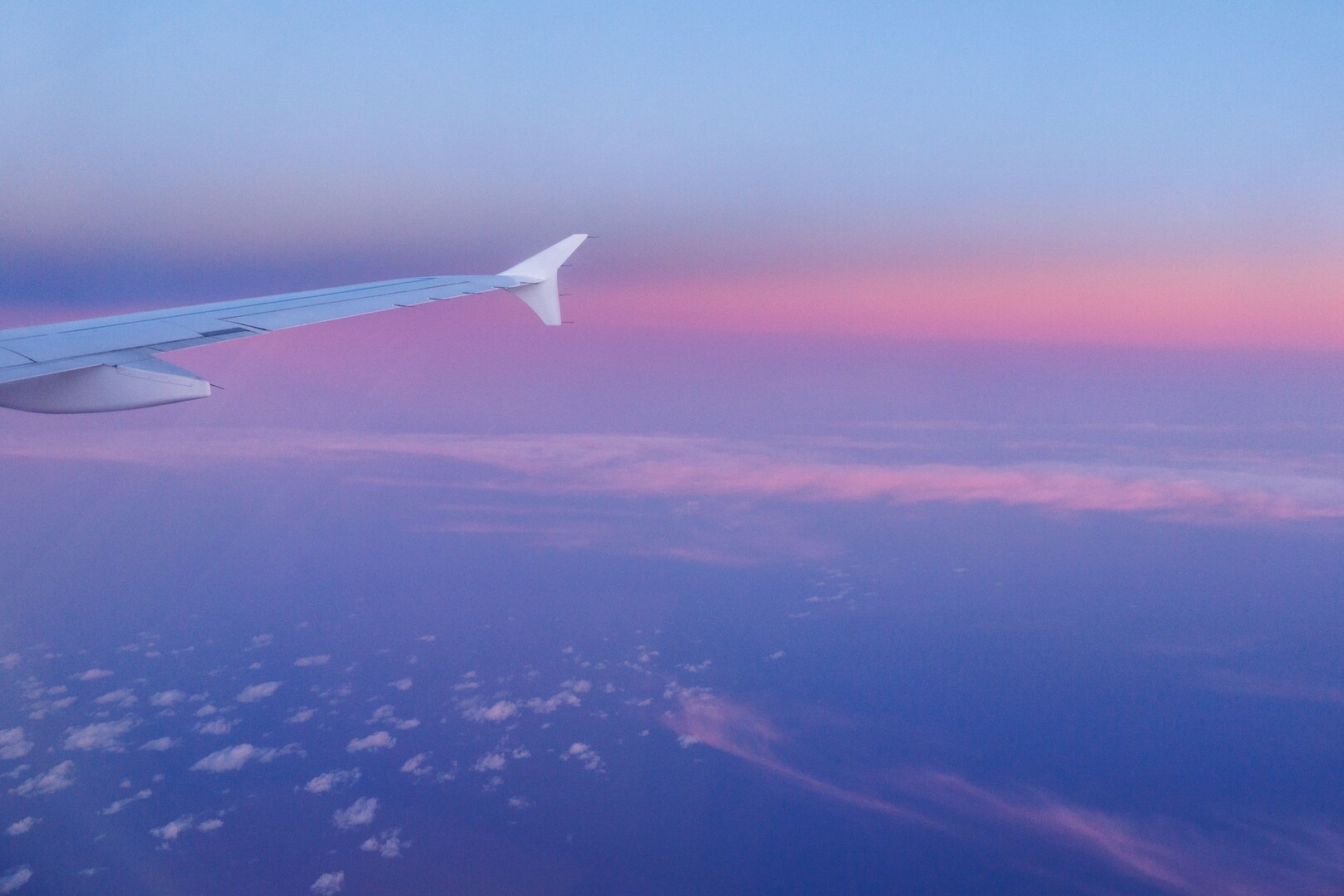 مسيرات اوكرانية تحول مسار طائرة الى فنلندا وتؤخر رحلات في روسيا