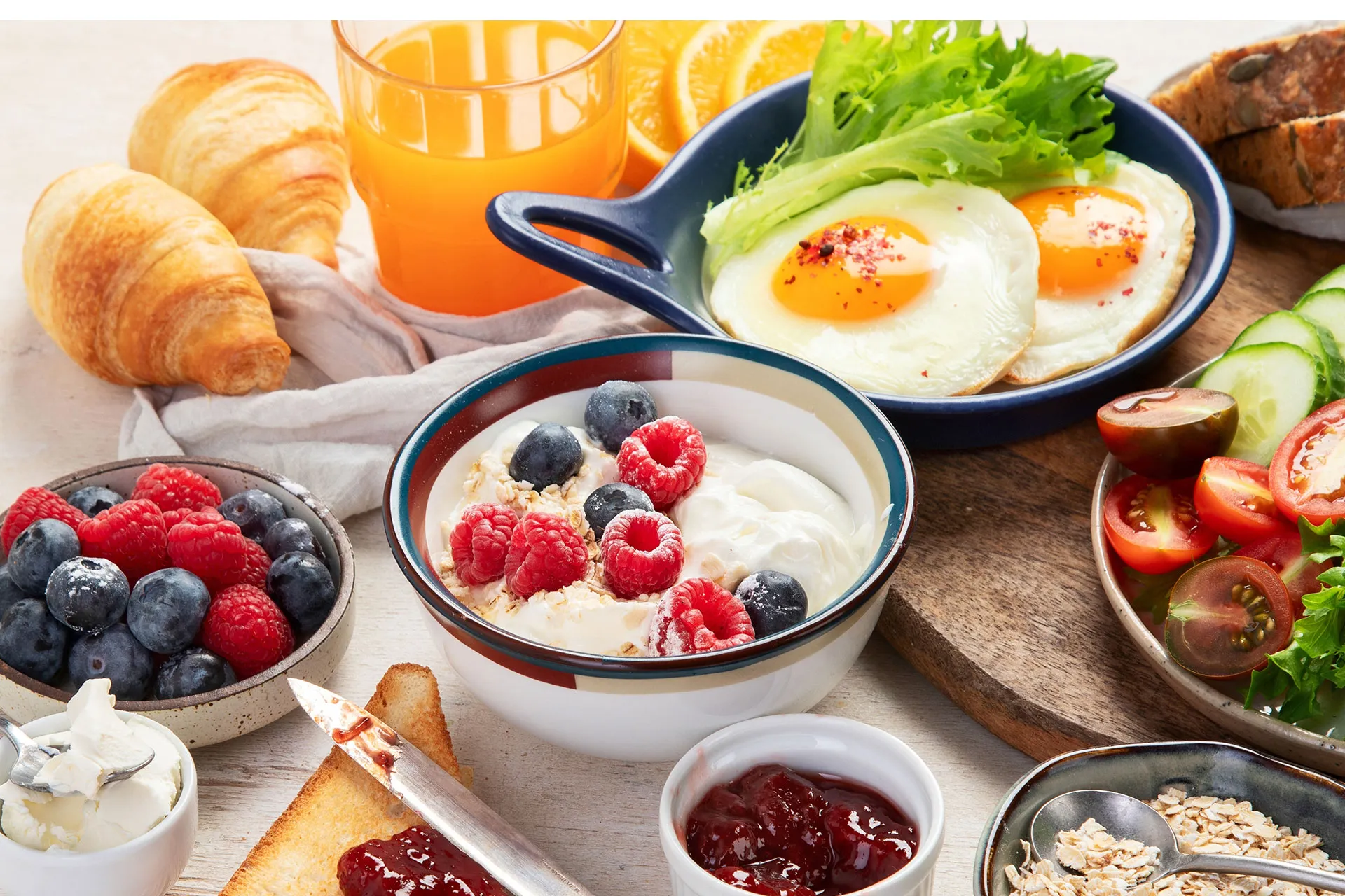 خبراء التغذية يكشفون: 7 أطعمة تجنبها في وجبة الفطور الصباحية